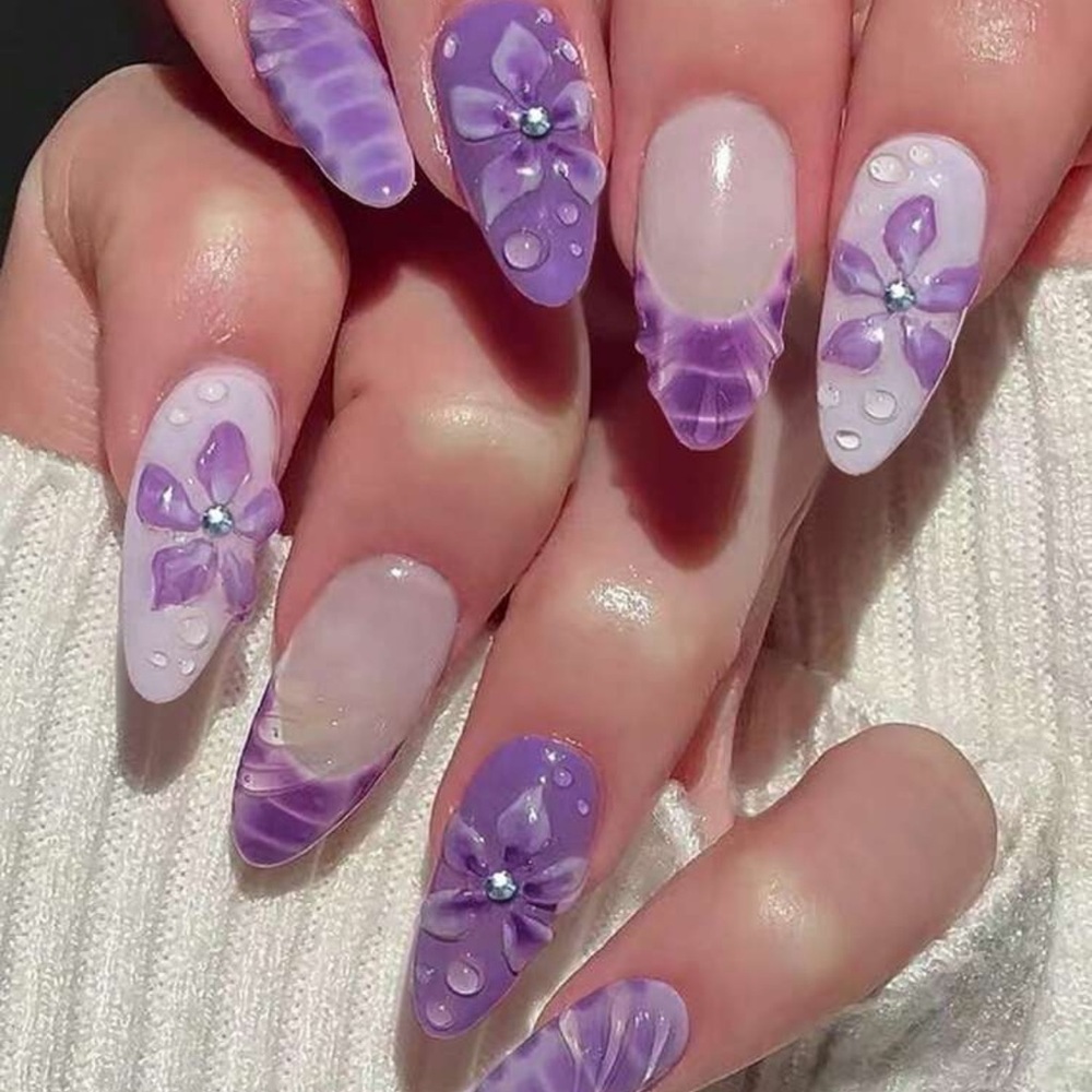 24pc Press On Nail Set from the Nail Bar 💅